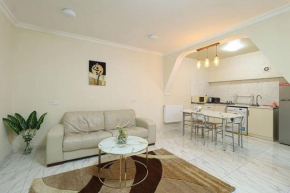 Spacious Stay in Sololaki District